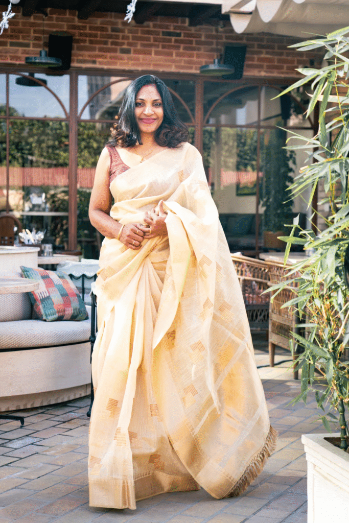 Aesthetic Poses wearing a Saree - best poses in saree